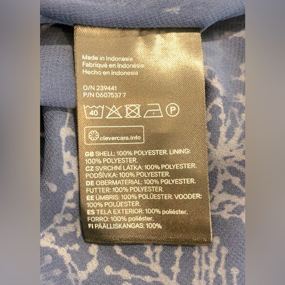 Beautiful H&M blue with white floral pattern midi dress - size 8 - Picture 8 of 8